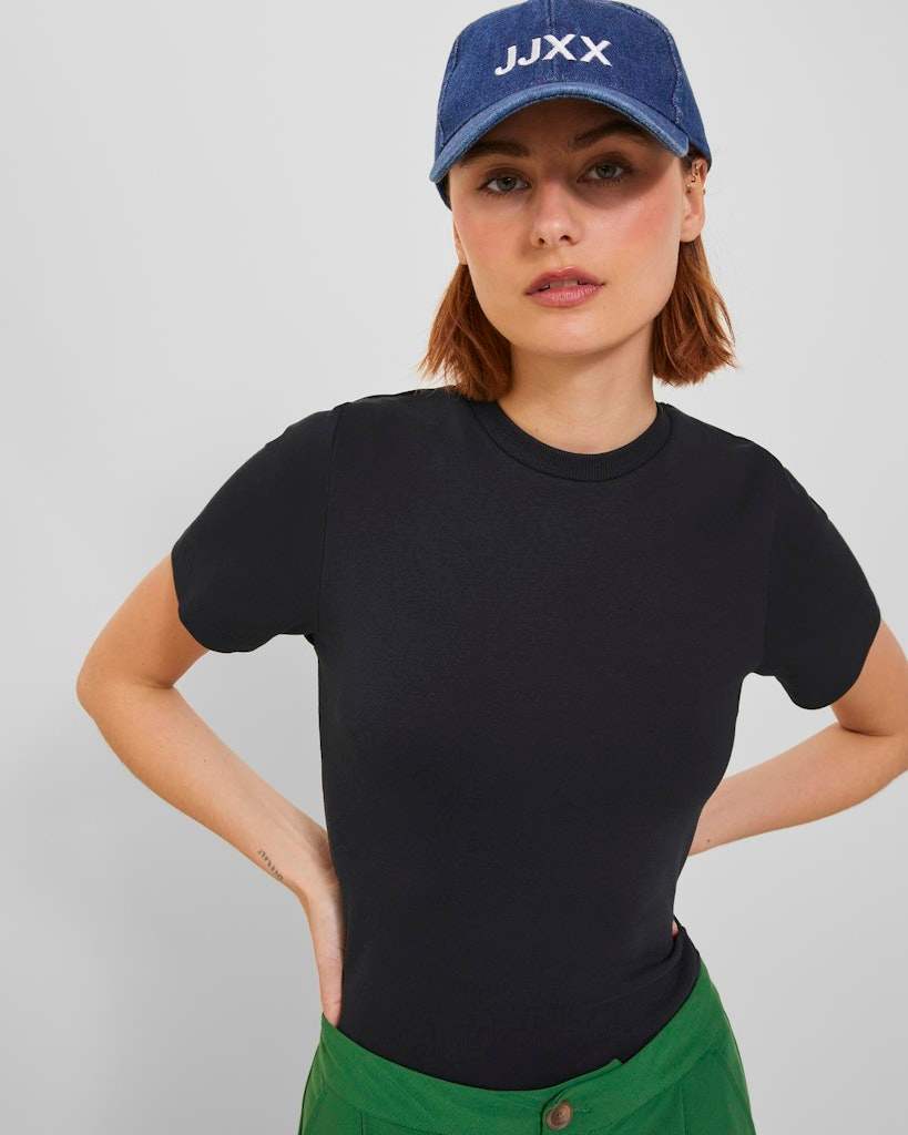 Jxbelle Tight Ss Tee Noos - SS25 van JJXX – T-shirts voor dames | Meisjes Brugge