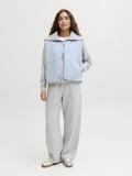 Jassen - Jxvera Teddy Vest - SS26 van JJXX