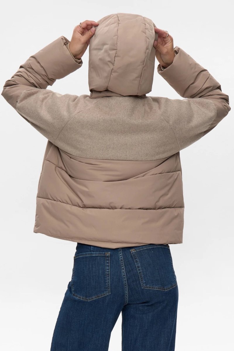 Jassen - Nuwillow Short Jacket van Numph