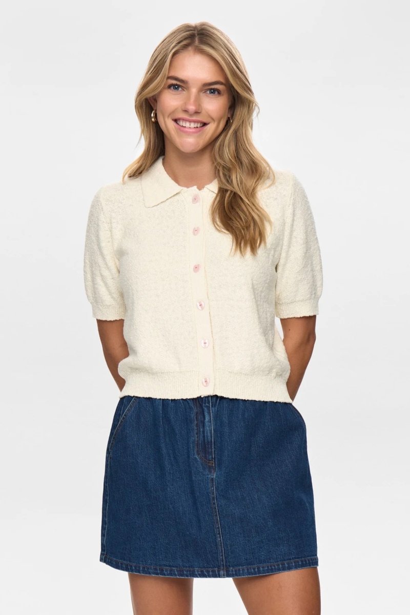 Cloud Dancer Cardigans - Nuzola Cardigan van Numph