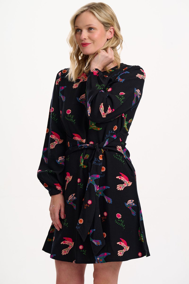 Black, Rainbow Folk Bird Jurken - Oksana Mini Dress van Sugarhill Boutique