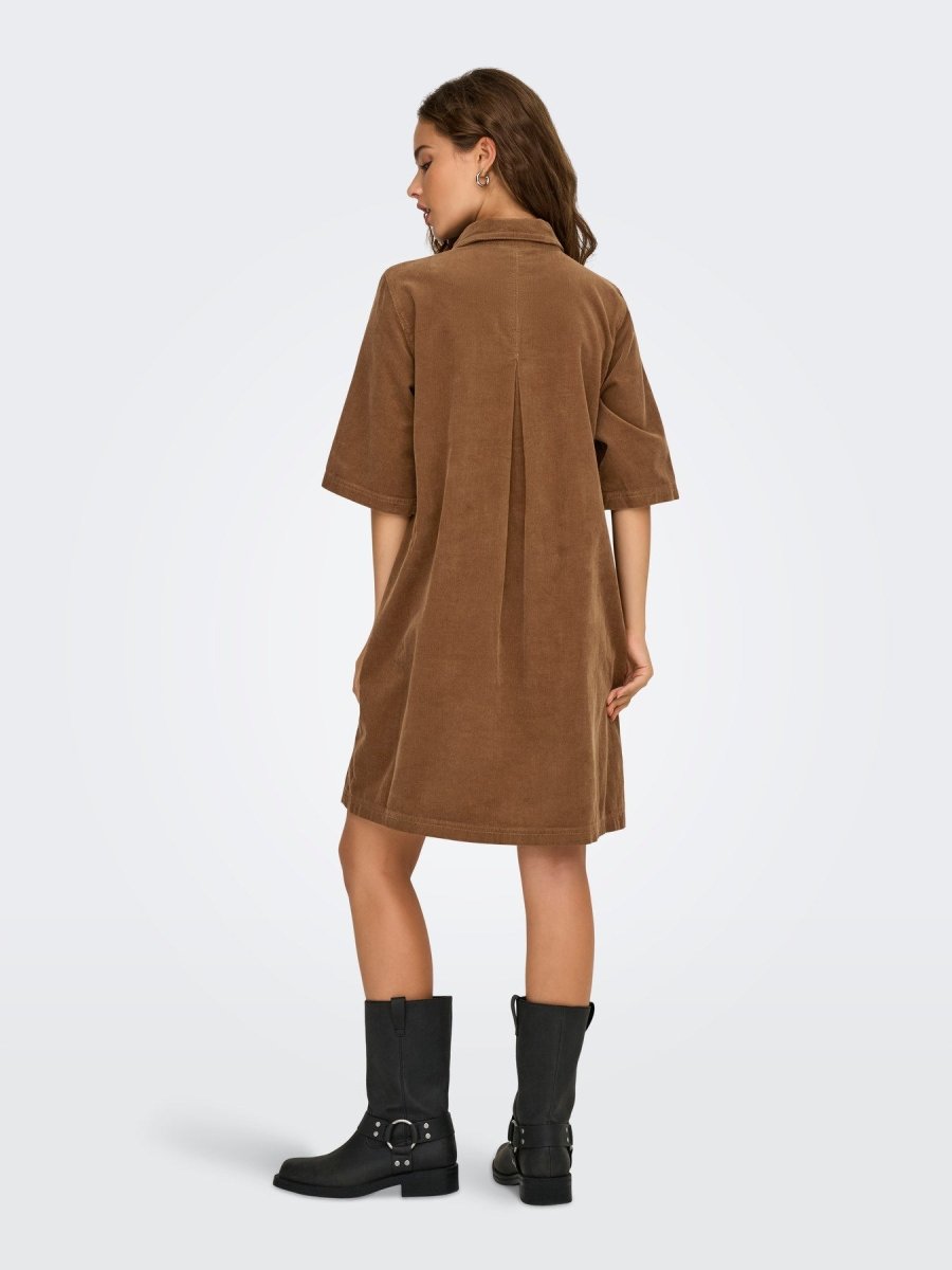Jurken - Onlgry-Nessa S/S Corduroy Dress van Only
