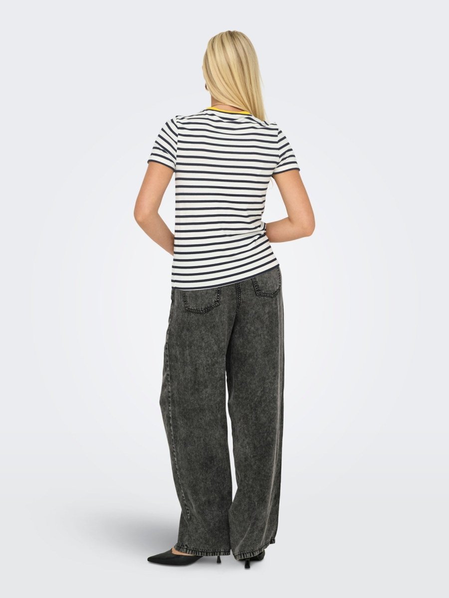 Tops - Onlheart Life S/S Tee Noos van Only