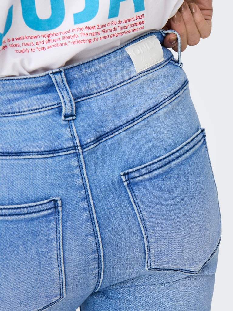 Onlstellar Life S/S Place Top Box - koop T-shirts van Only bij Meisjes Brugge