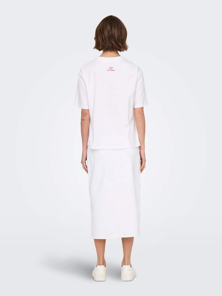 Onlstellar Life S/S Place Top Box - koop T-shirts van Only bij Meisjes Brugge