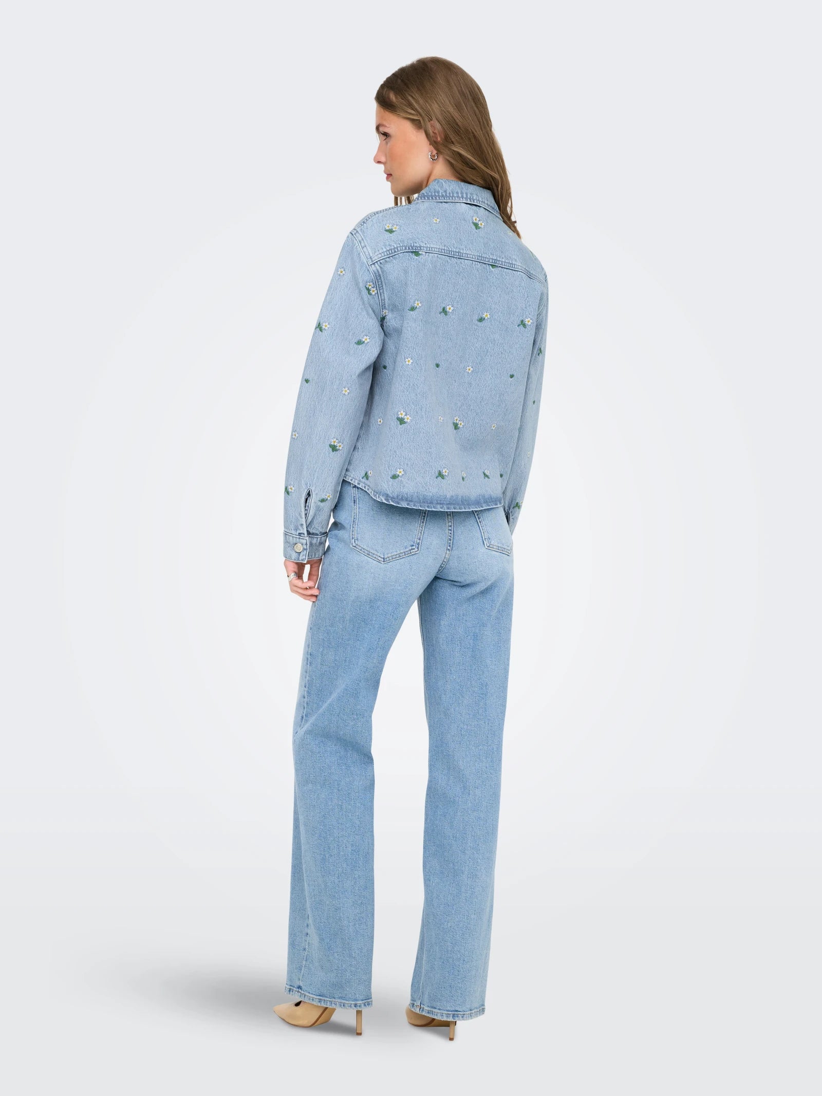 Jassen - Onlcassie Emb Ls Ovs Dnm Shirt Azg van Only