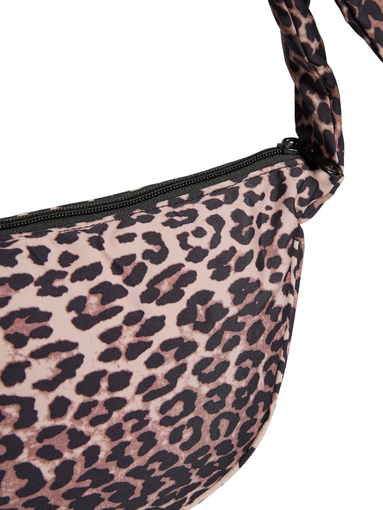 Pcamanda Knot Bumbag - SS25 - koop Tassen van Pieces bij Meisjes Brugge