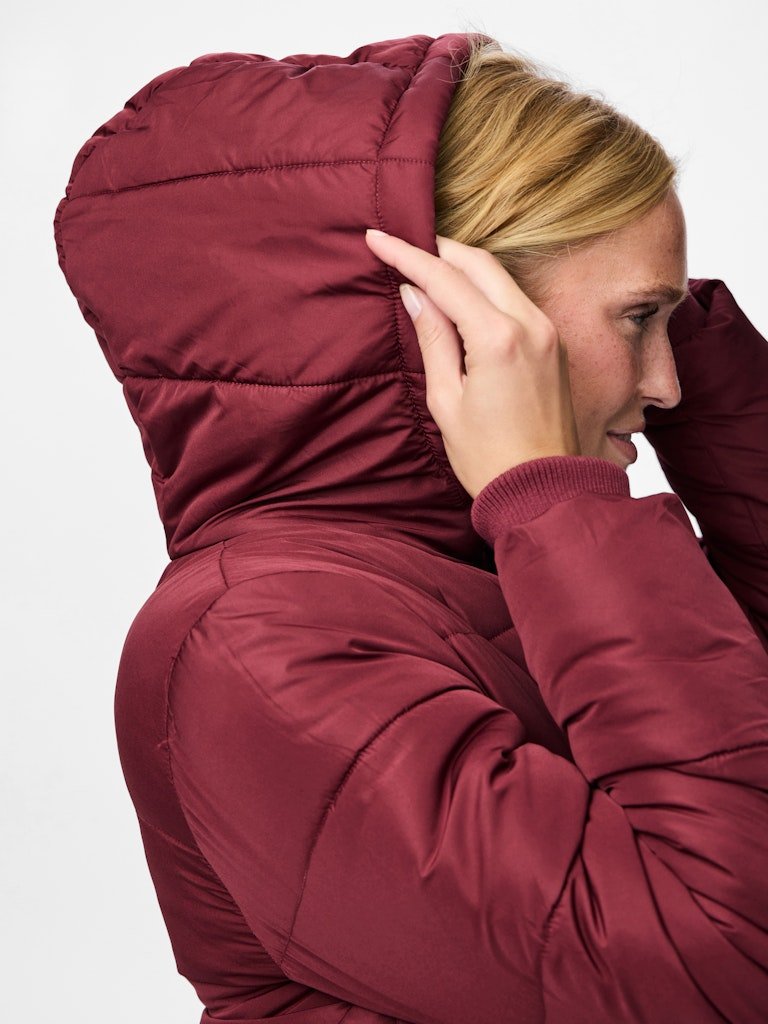 Jassen - Pcbee New Long Puffer Jacket Noos van Pieces