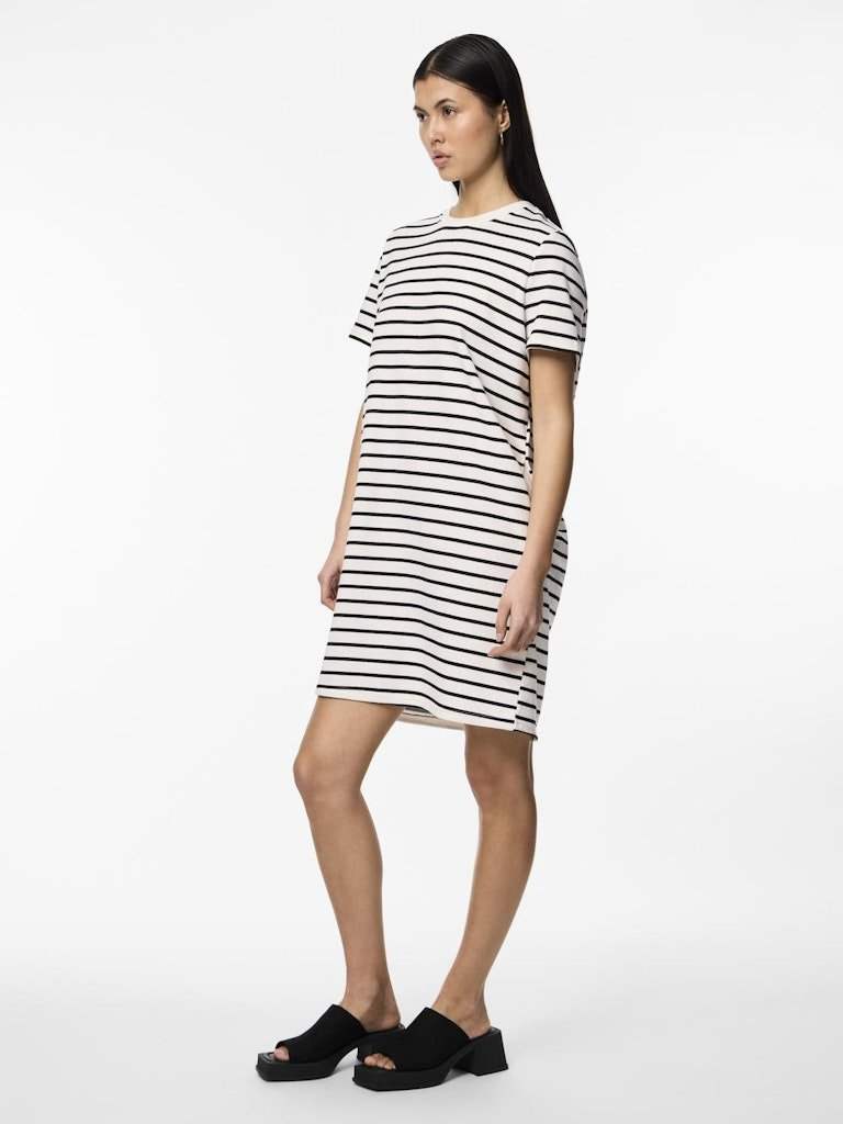 Jurken Pcchilli Summer Ss Sweat Dress Stripe van Pieces