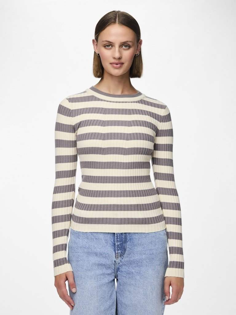 Tops Pccrista Ls O-Neck Knit Noos van Pieces