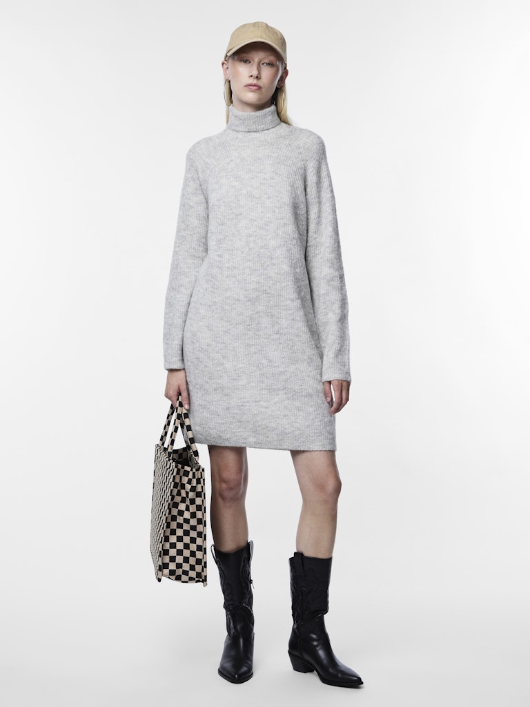 Jurken - Pcellen Ls High Neck Knit Dress Noos - AW24 van Pieces