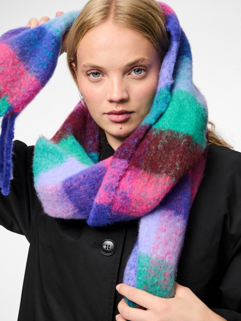 50% Pcjanilla Long Scarf van Pieces – Sjaals voor dames | Meisjes Brugge