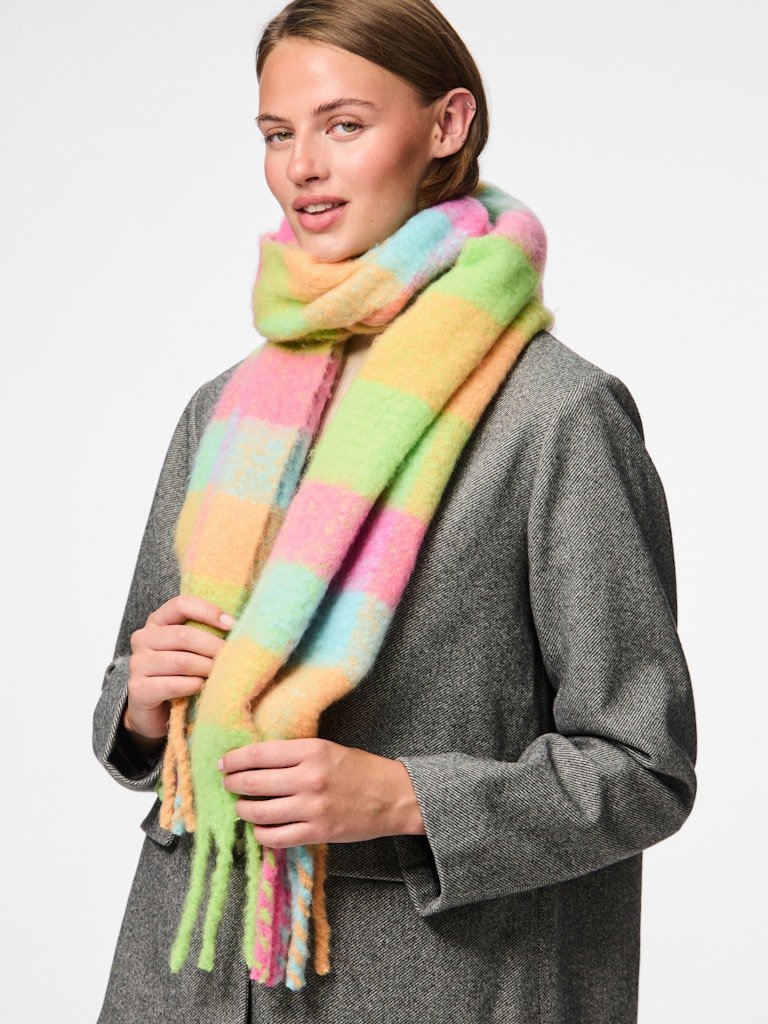50% Pcjanilla Long Scarf van Pieces – Sjaals voor dames | Meisjes Brugge