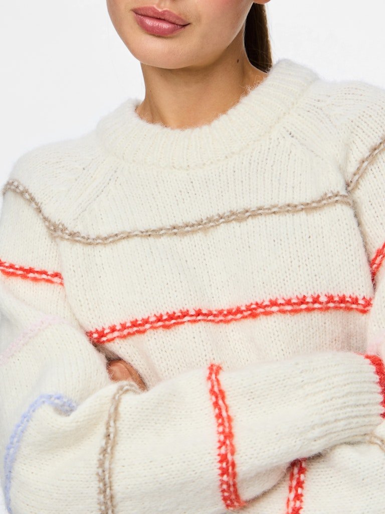 Birch Pulls - Pcnelia Ls O-Neck Knit Noos van Pieces