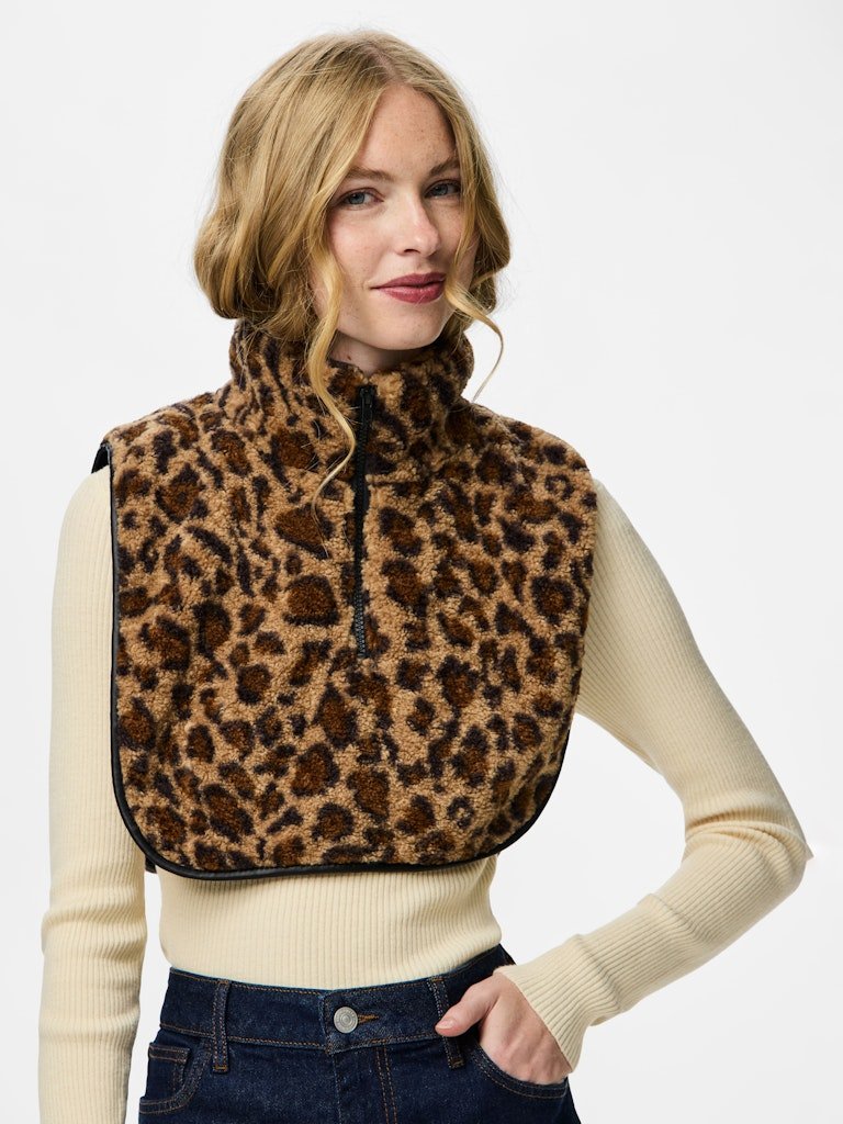 Sjaals - Pcnetty Teddy Neck Warmer van Pieces