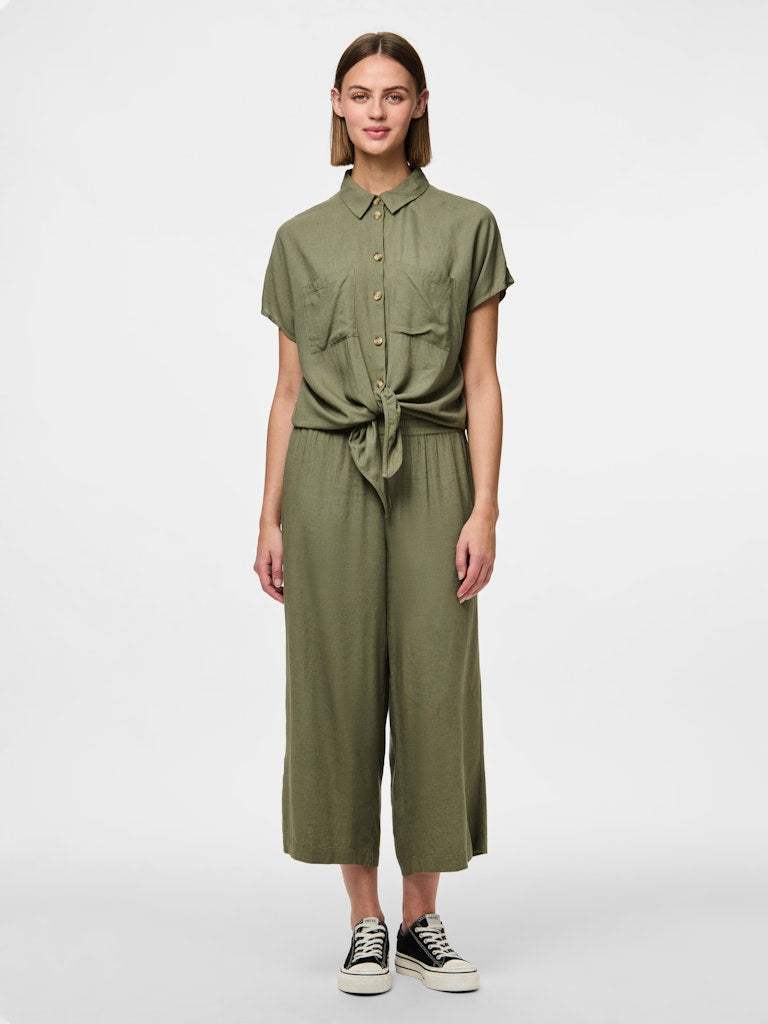 Pcpia Ss Tie Shirt Noos - SS25 van Pieces – Shirts voor dames | Meisjes Brugge