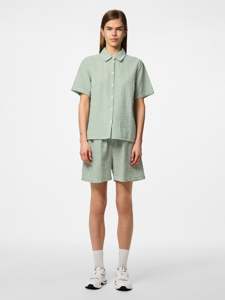 Pcsally Ss Shirt Noos - koop Tops van Pieces bij Meisjes Brugge