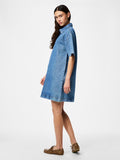 Jurken - Pcsky Ss A-Shape Denim Dress Noos van Pieces