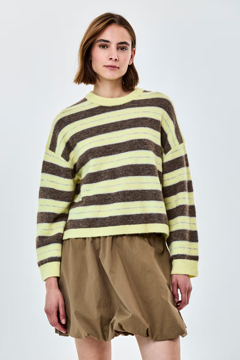 Poison Pullover