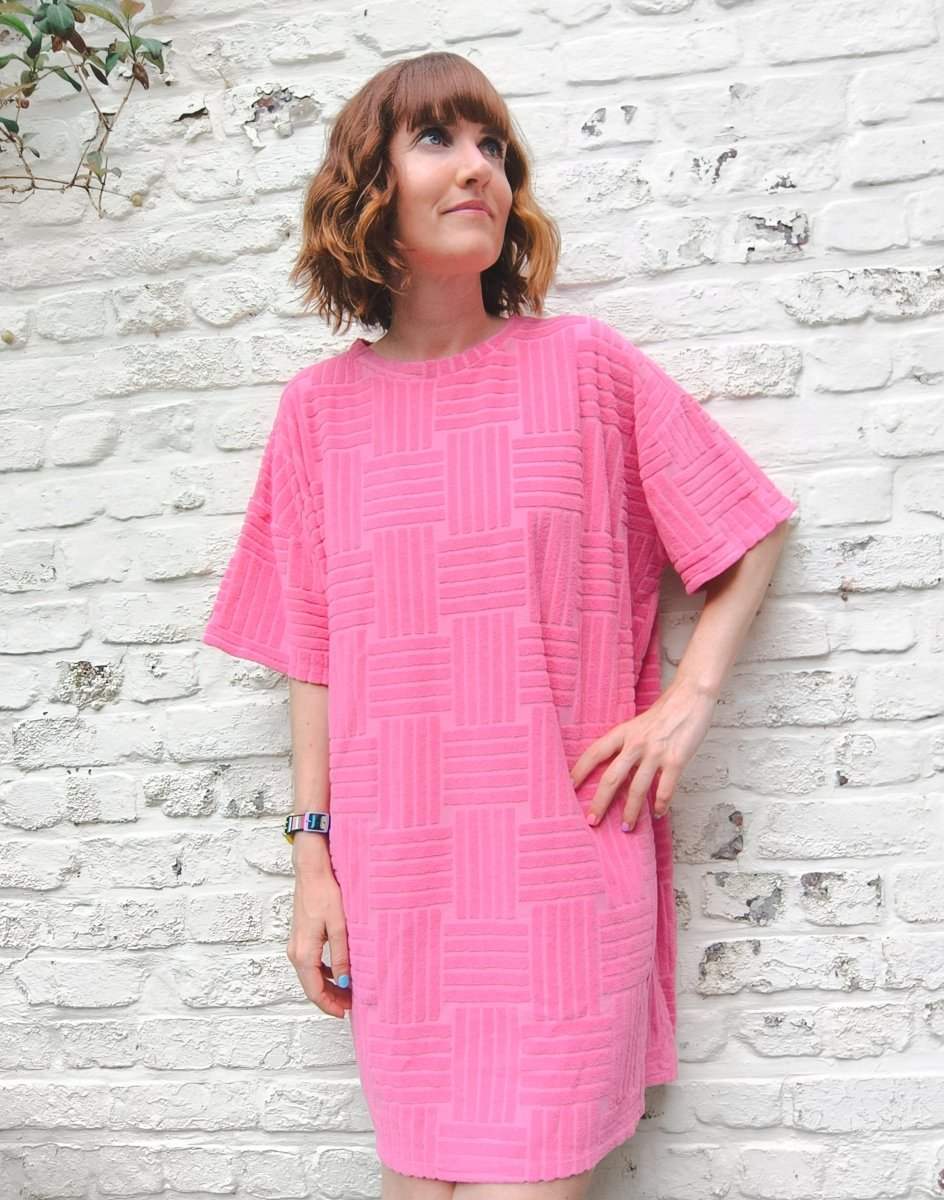 Stella Short Terry Dress van Meisjes Brugge – Jurken voor dames | Meisjes Brugge