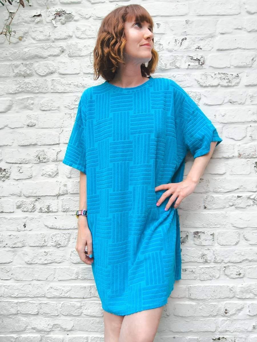 Stella Short Terry Dress van Meisjes Brugge – Jurken voor dames | Meisjes Brugge