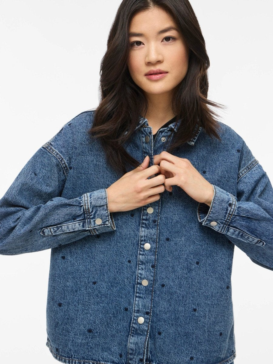 Shirts - Vicreek L/S Denim Heart Emb Shirt van Vila