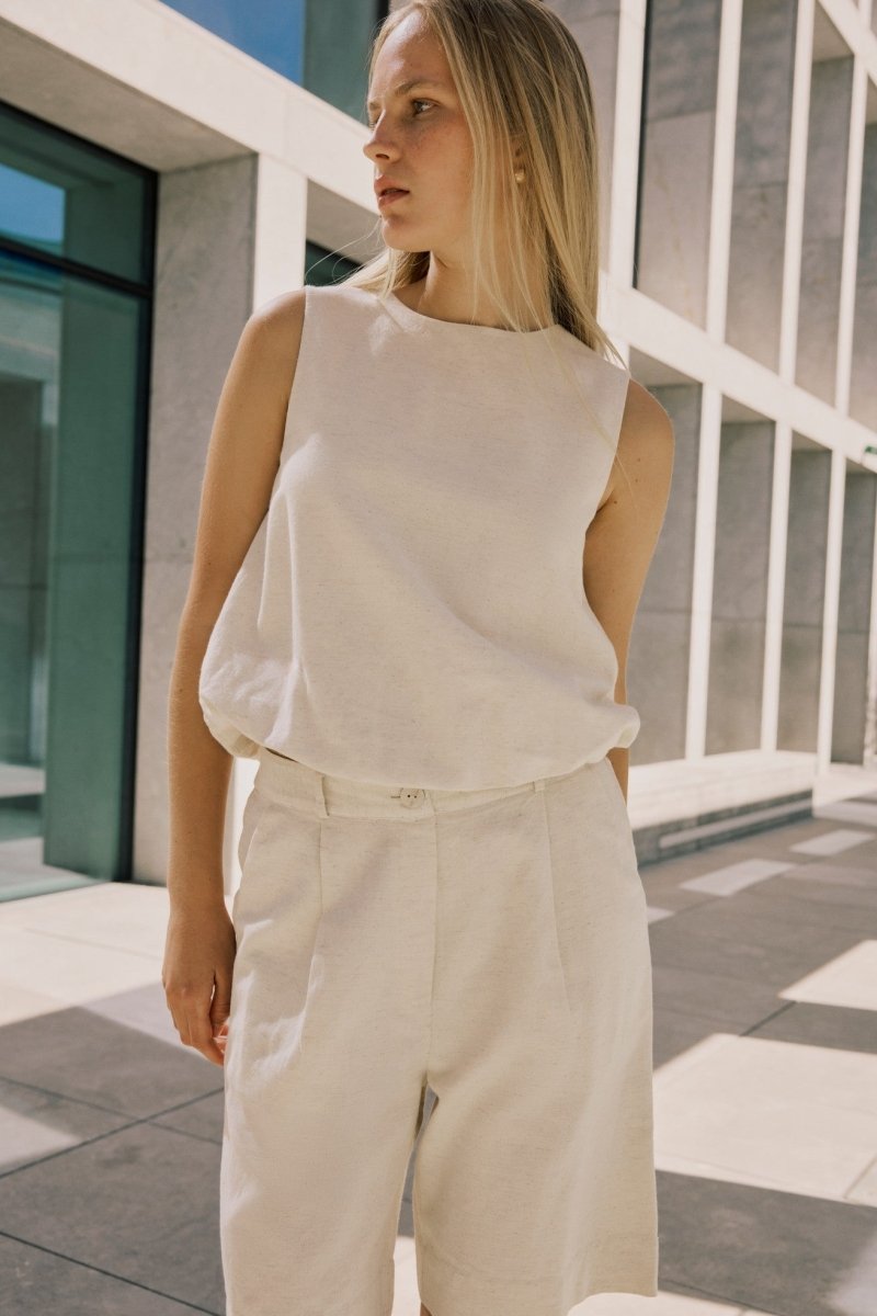 Super light natural melan Tops - Viprisilla O-Neck S/L Balloon Top van Vila