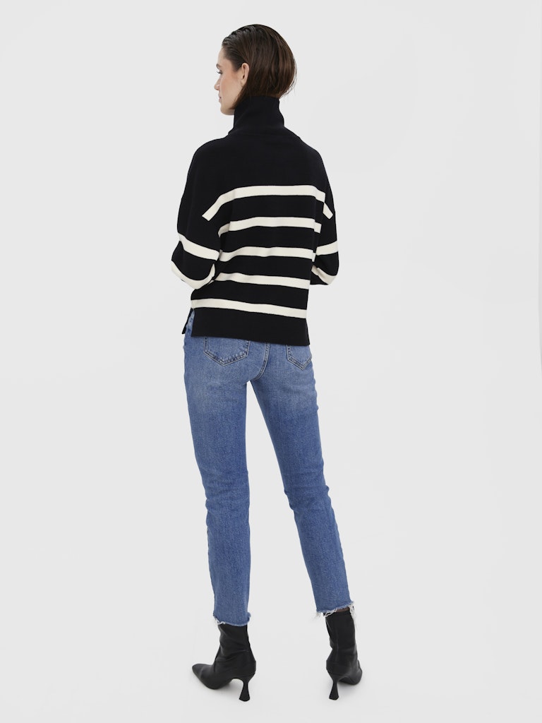 Pulls - Vmsaba Stripe Ls Highneck Blouse Noos - AW24 van Vero moda