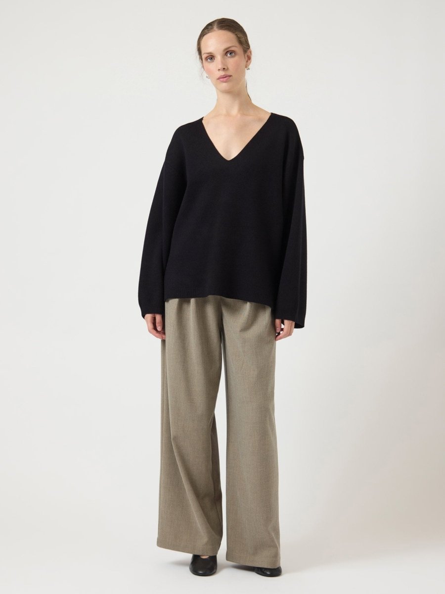 Black Pulls - Yaselma Ls V-Neck Knit Pullover S. Noos van Y.A.S