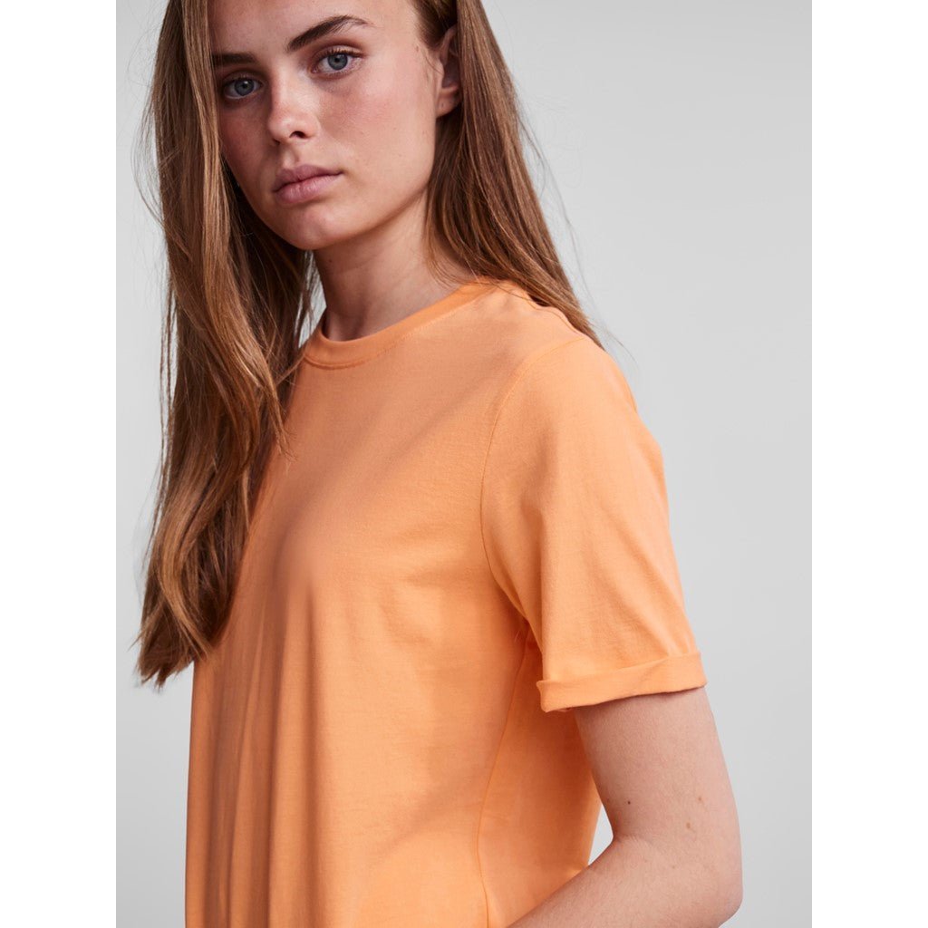 30% Pcria Ss Fold Up Solid Tee Noos Bc van Pieces – T-shirts voor dames | Meisjes Brugge