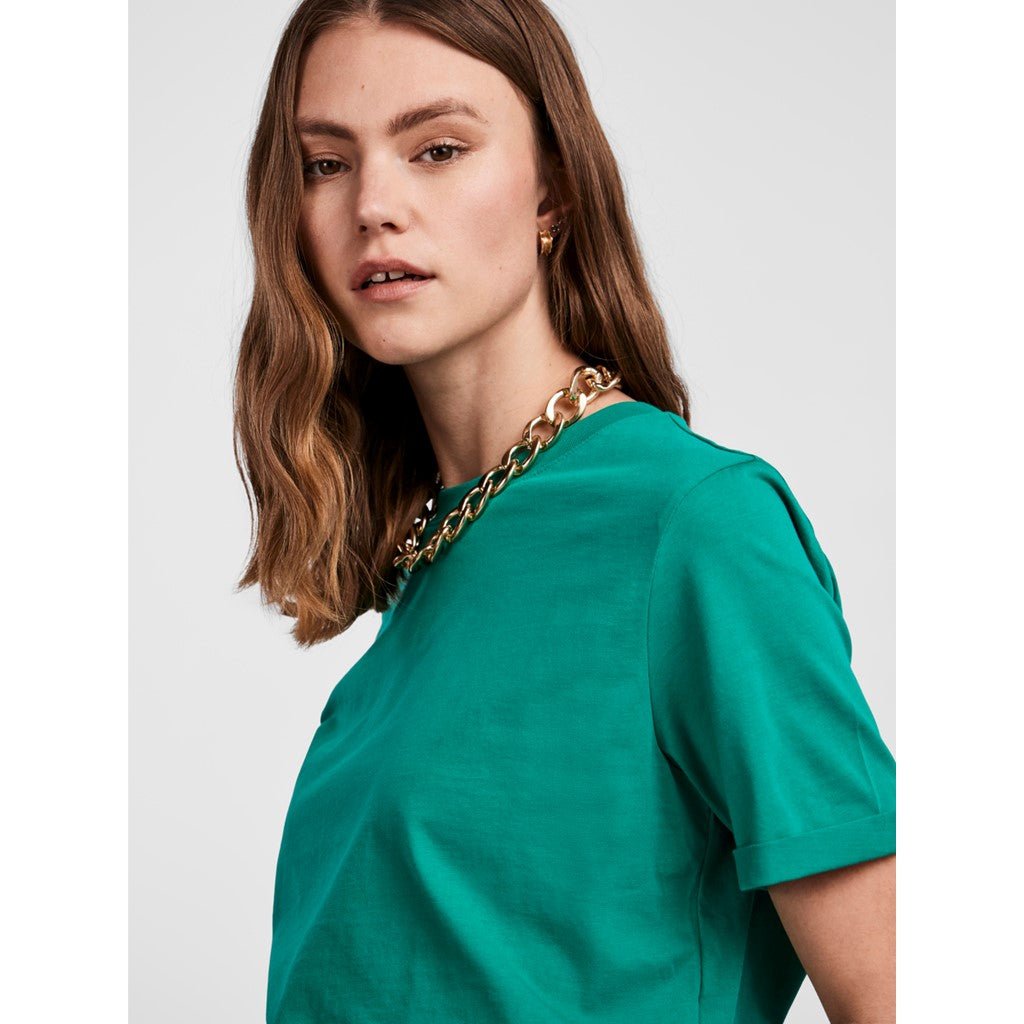 30% Pcria Ss Fold Up Solid Tee Noos Bc van Pieces – T-shirts voor dames | Meisjes Brugge