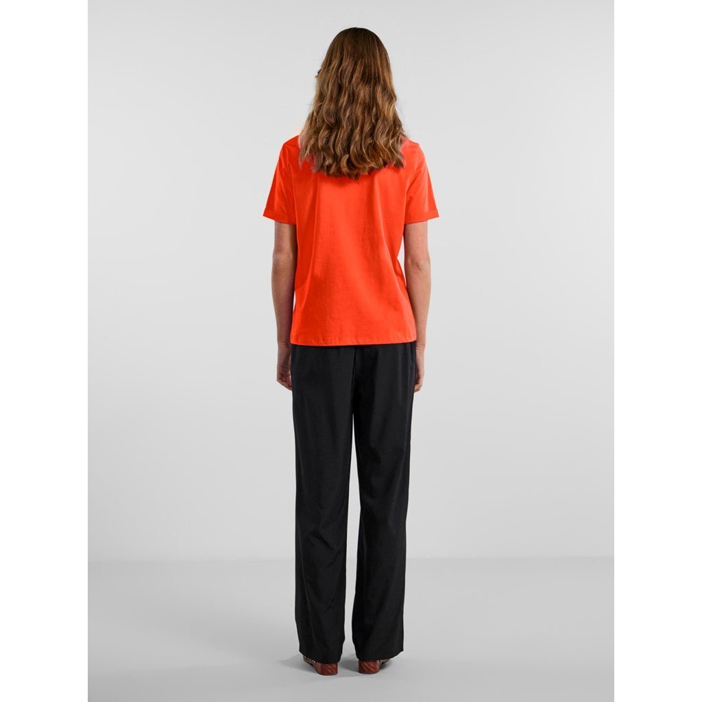 30% Pcria Ss Fold Up Solid Tee Noos Bc van Pieces – T-shirts voor dames | Meisjes Brugge