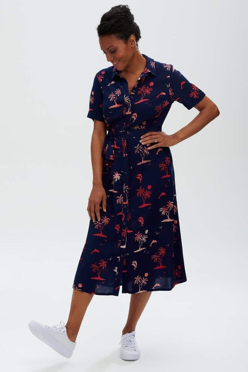 Navy, Tropical Island Jurken - Lauretta Tropical Batik Shirt Dress van Sugarhill Boutique