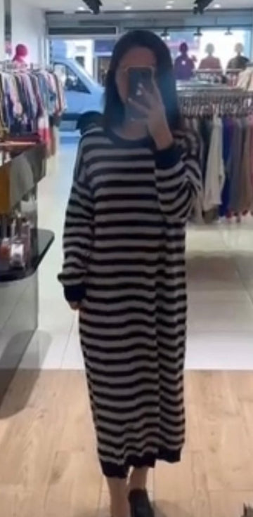Marine stripe knit dress with cashmere- koop Jurken van Meisjes Brugge bij Tweemeisjes