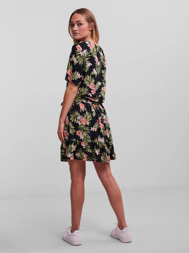 Pcnya Ss Crop Tie Top- koop Tops van Pieces bij Tweemeisjes