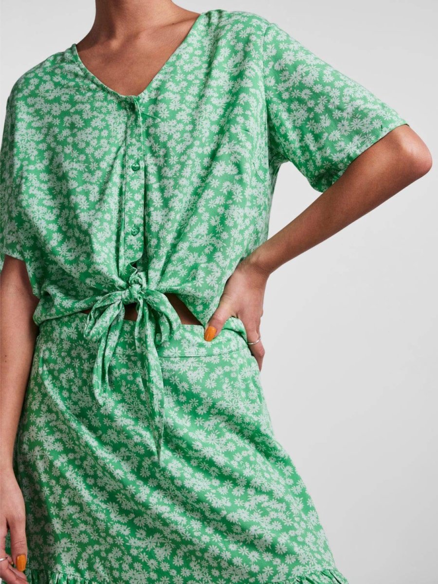 Pcnya Ss Crop Tie Top- koop Tops van Pieces bij Tweemeisjes
