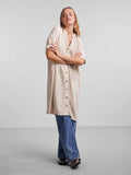 Jurken - Pcvinsty Ss Linen Shirt Dress van Pieces