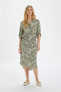 Green Meadow Print Jurken - SLZaya Dress van Soaked in Luxury